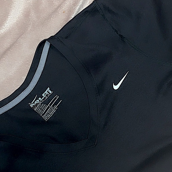 BUNDLE ME! Nike Dri Fit V Neck Tee - Picture 1 of 2